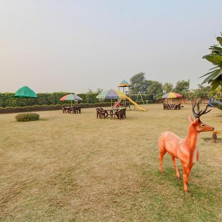 Elegance Resort Mathura Eksteriør bilde