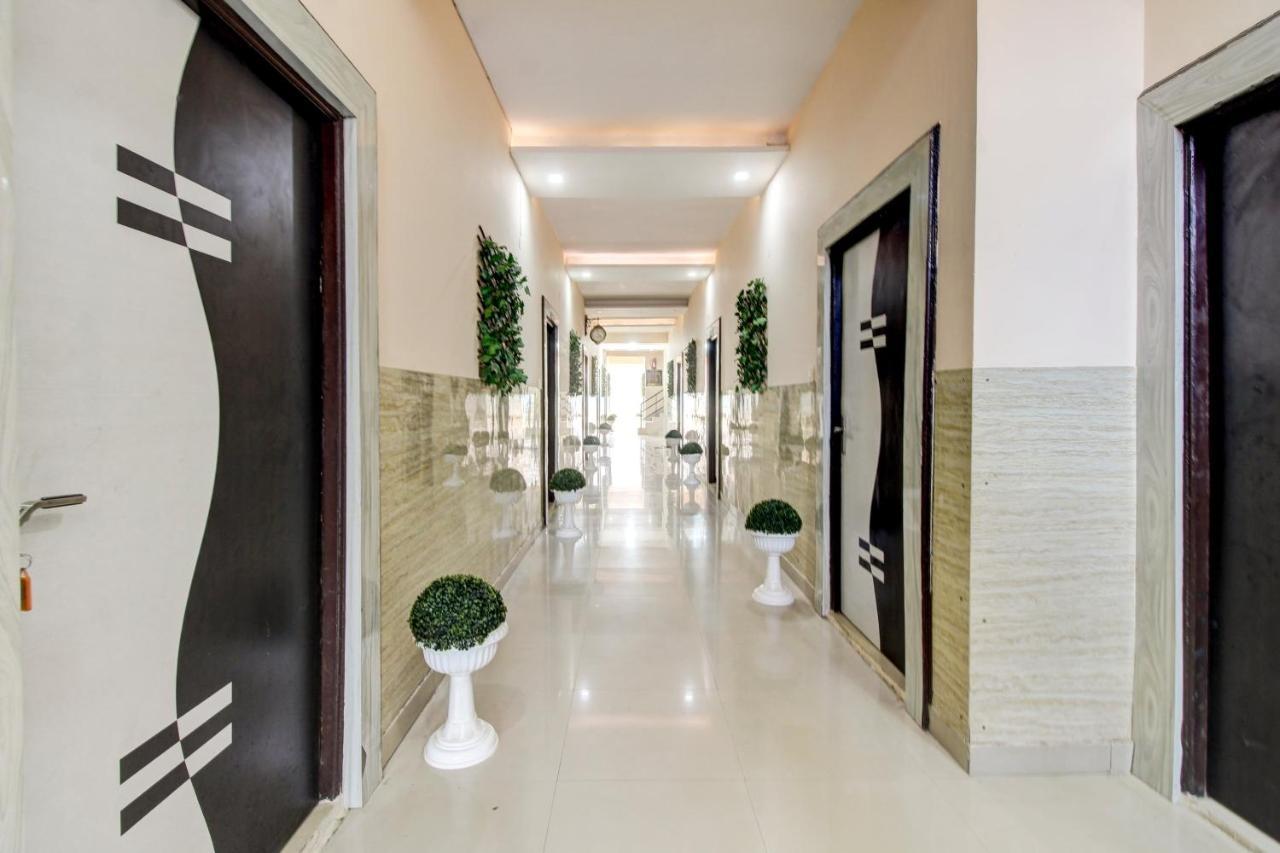 Elegance Resort Mathura Eksteriør bilde