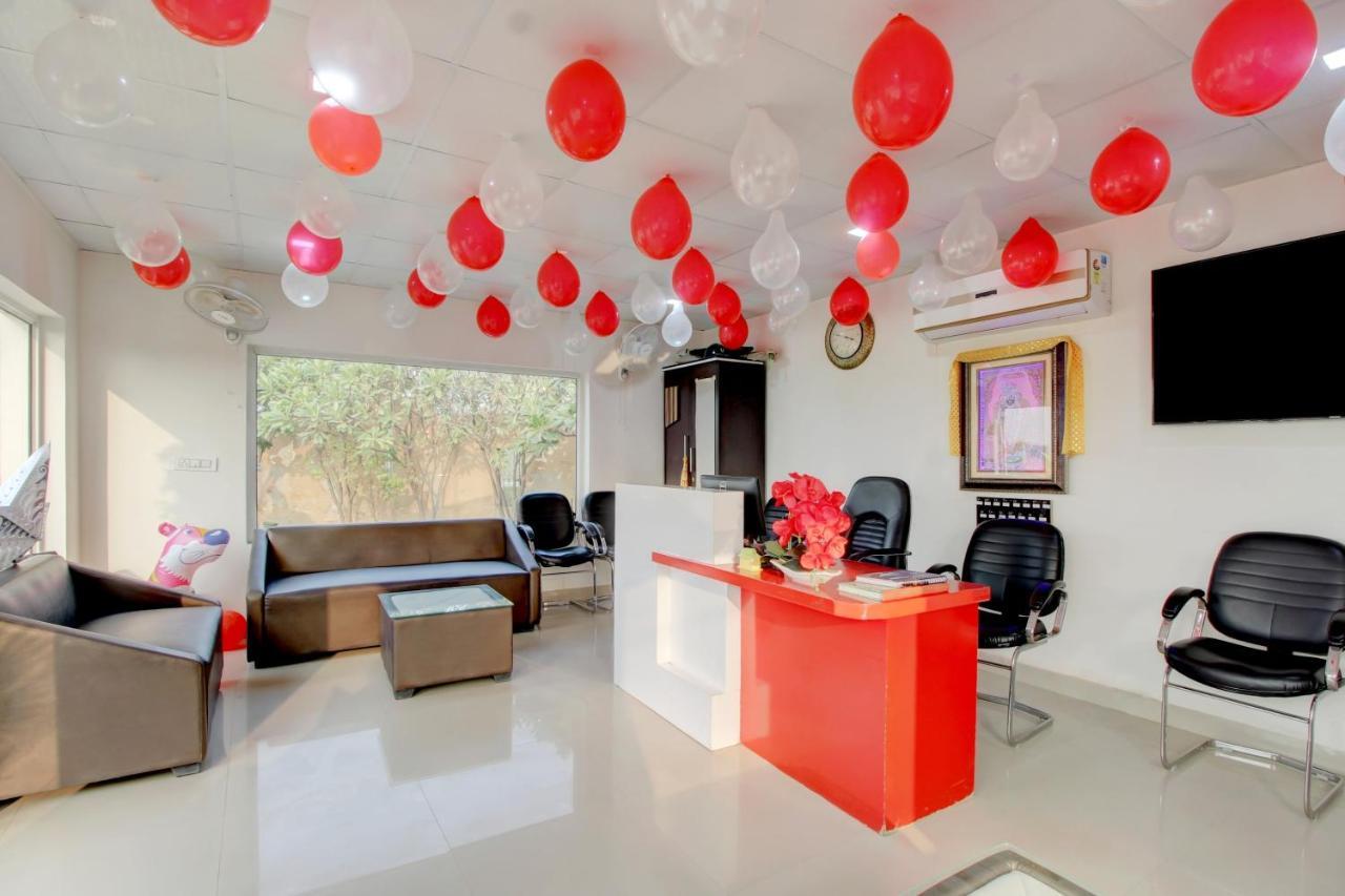 Elegance Resort Mathura Eksteriør bilde