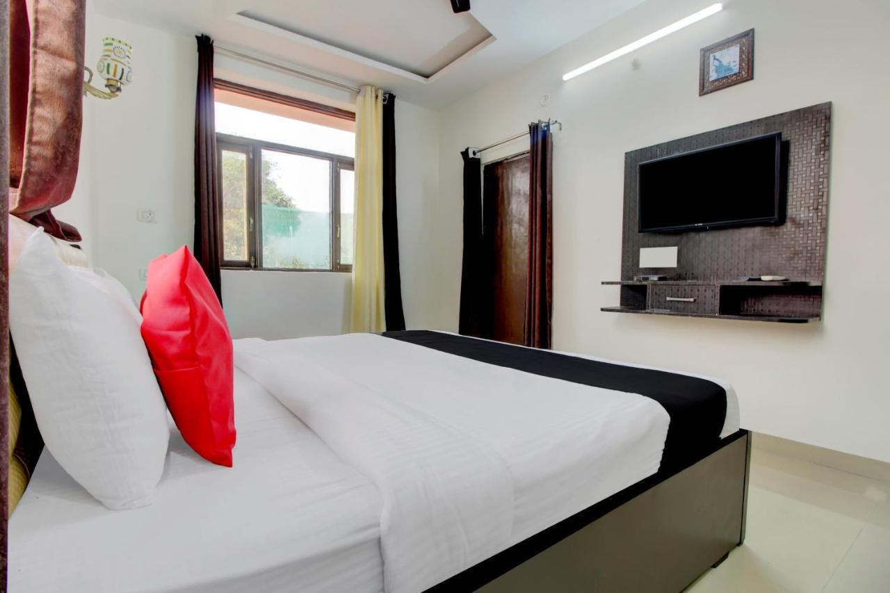 Elegance Resort Mathura Eksteriør bilde